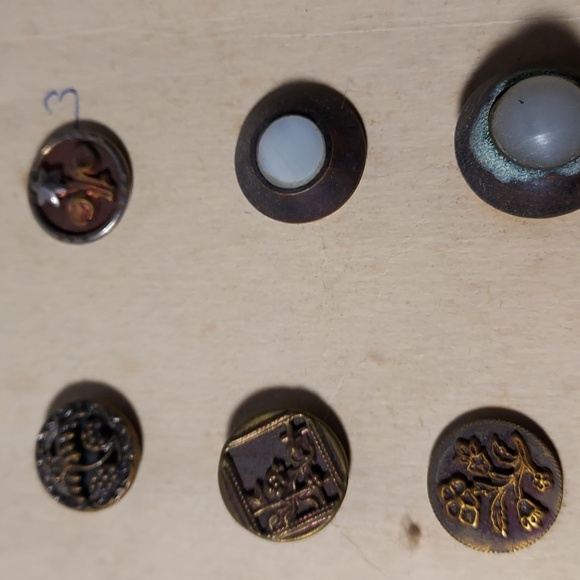 Antique Buttons Different Designs On Cardboard By Grandma Metal Steel Misc - Picture 5 of 11